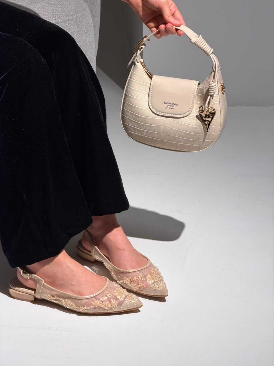 Demure flat