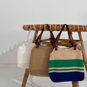 Knitted tote