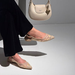Demure flat