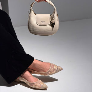Demure flat